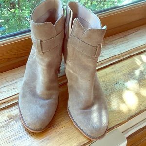 Sole Society beige suede boots